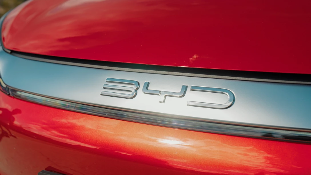 1672457-BYD ATTO 3.00_45_51_04.Still047 copy.jpg