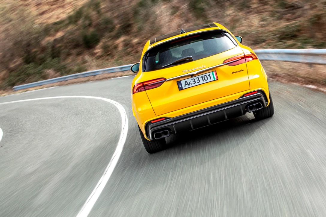 1665660-19276-MaseratiGrecaleTrofeoGialloCorse.jpg