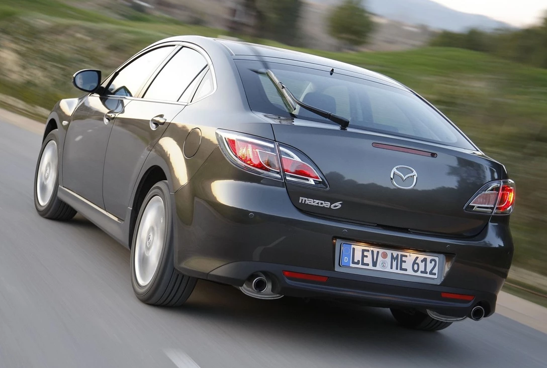 1598062-Mazda-6-2011-1600-0e.jpg