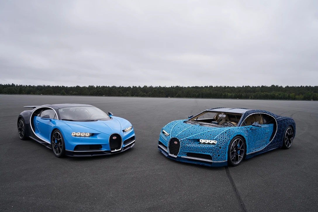 1602226-02_LEGO-Technic_Bugatti-Chiron.jpg
