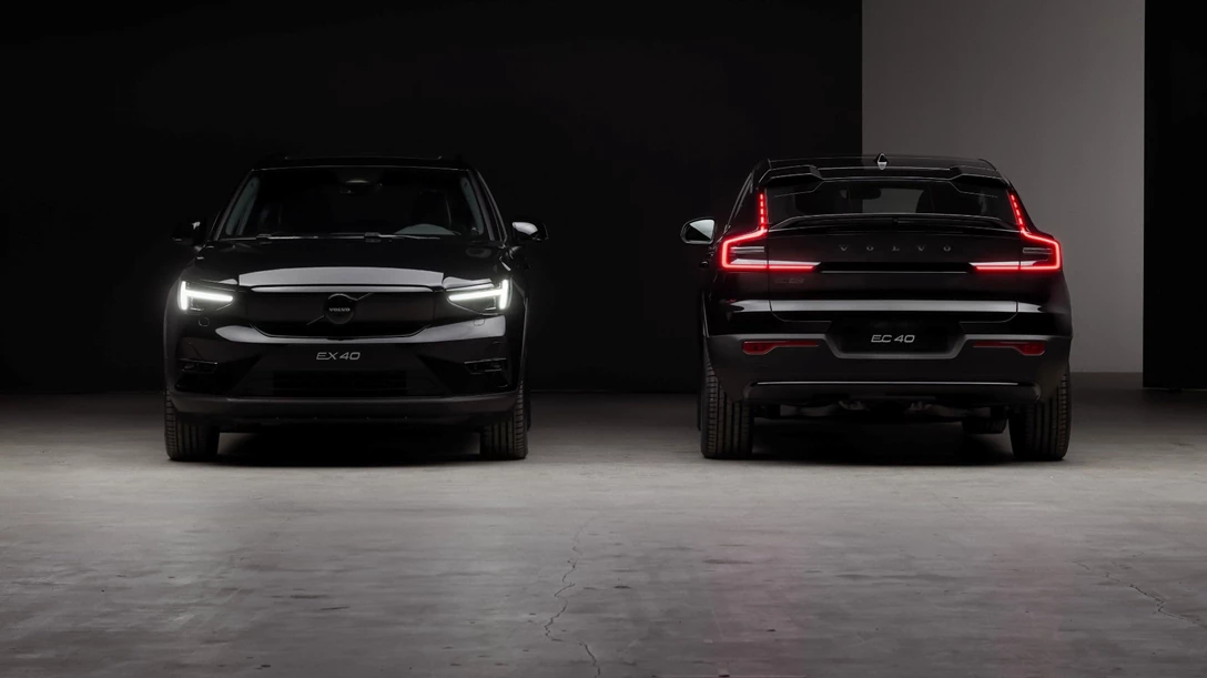 1693404-324100_Volvo_EC40_and_Volvo_EX40_Black_Edition-min.jpg