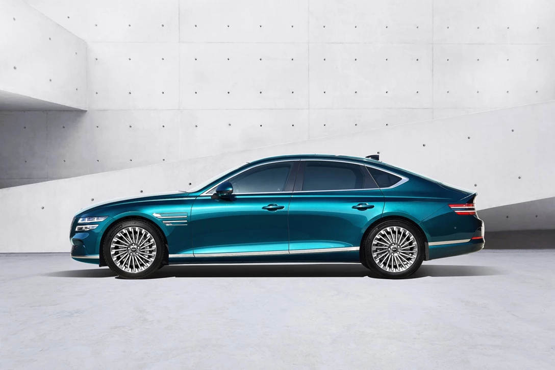 1642690-G80 EV_8.jpg