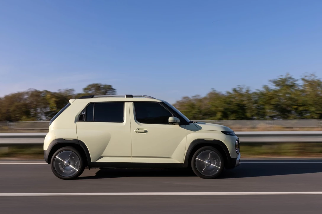 1703714-INSTER Drive_17.jpg