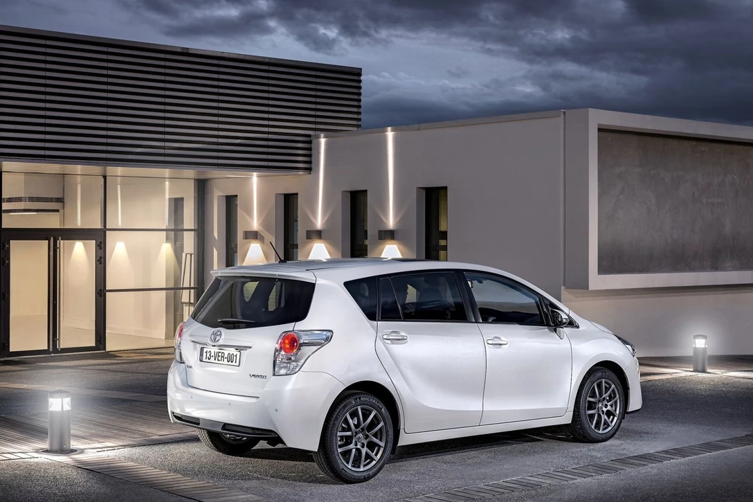 טויוטה ורסו