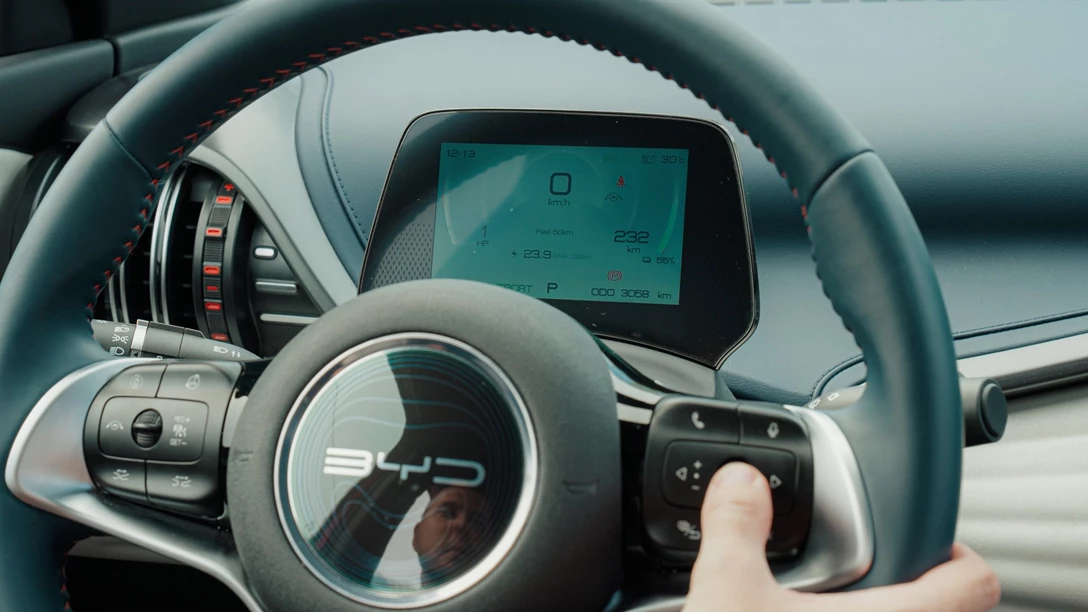 1672503-BYD ATTO 3.01_08_51_09.Still096 copy.jpg