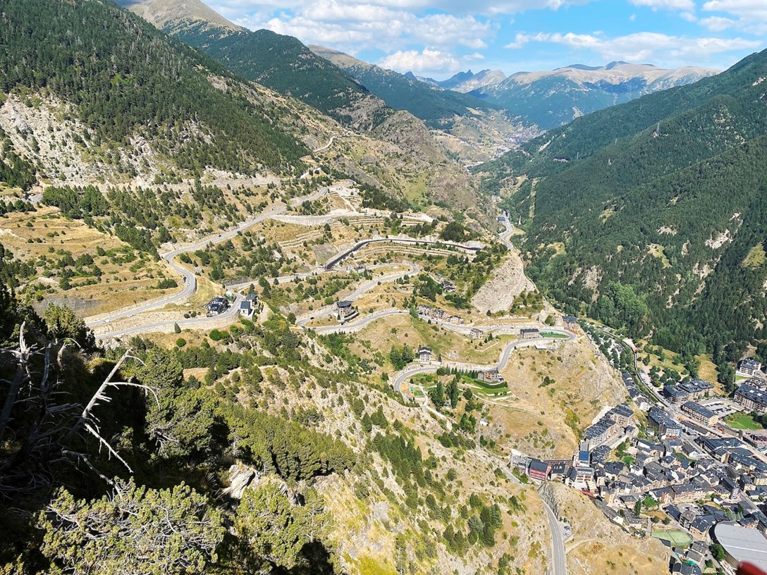 1691107-ANDORA 4.jpeg