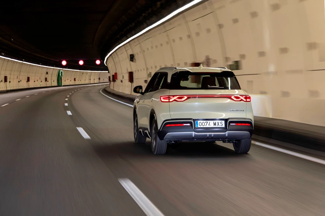 1706596-Atto 2_Hiking green_18.jpg