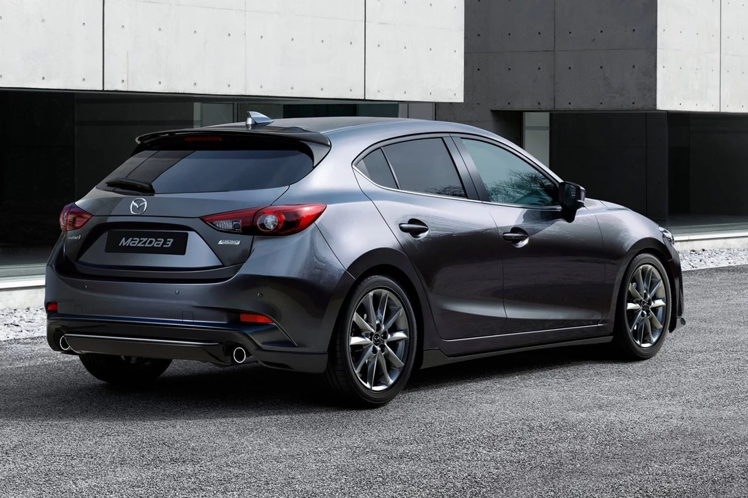 1634383-מאזדה 3 2018 5.jpg