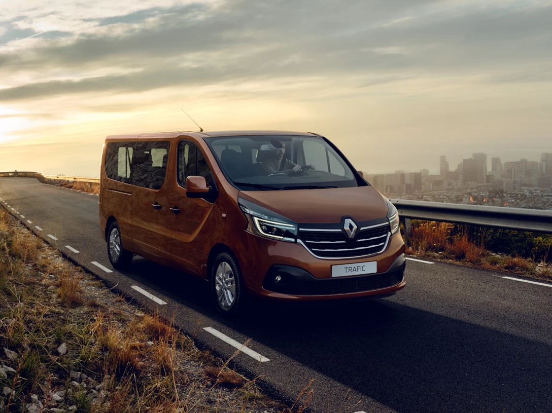 1615720-21224936_2019_-_New_Renault_TRAFIC.jpg