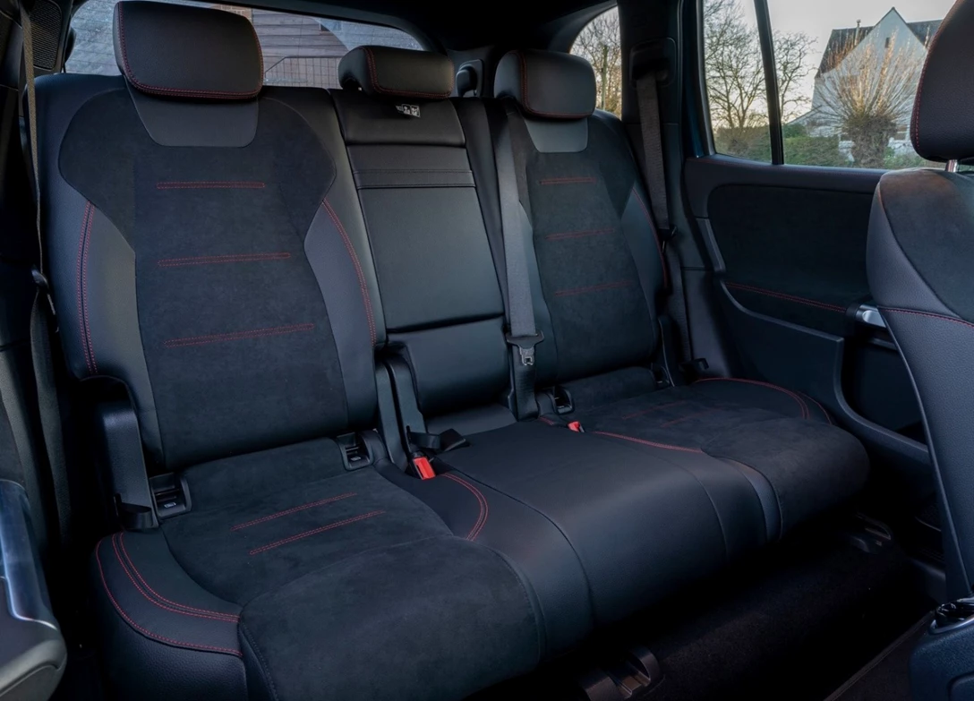 1702484-Mercedes-Benz-EQB-2024 (11).jpg