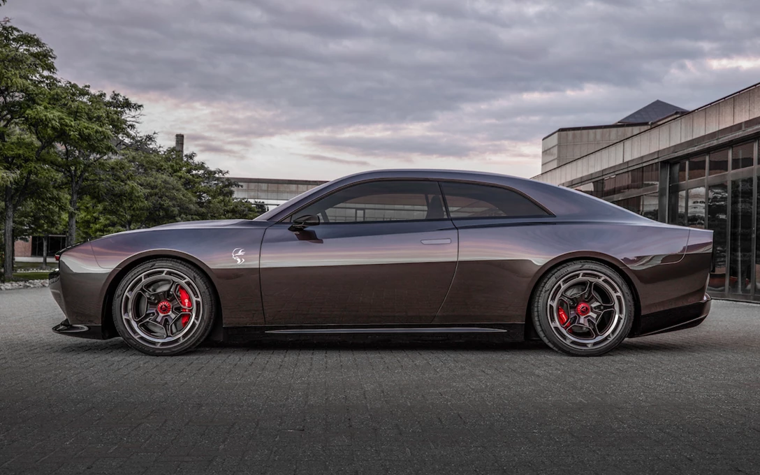 1665430-Dodge-Charger-Daytona-SRT-Concept-6.jpg