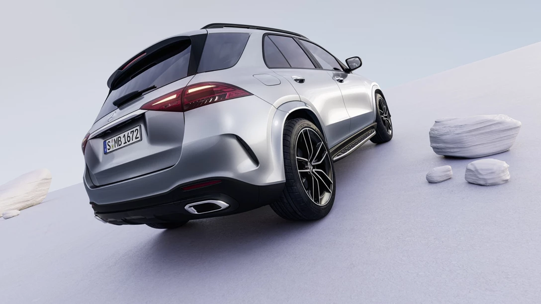 1692730-2024 GLE SUV_2-min.jpg