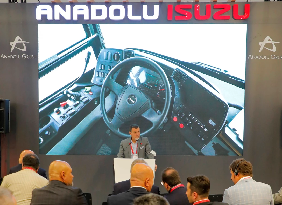 1662438-Busworld 2022 Anadolu Isuzu I.jpg