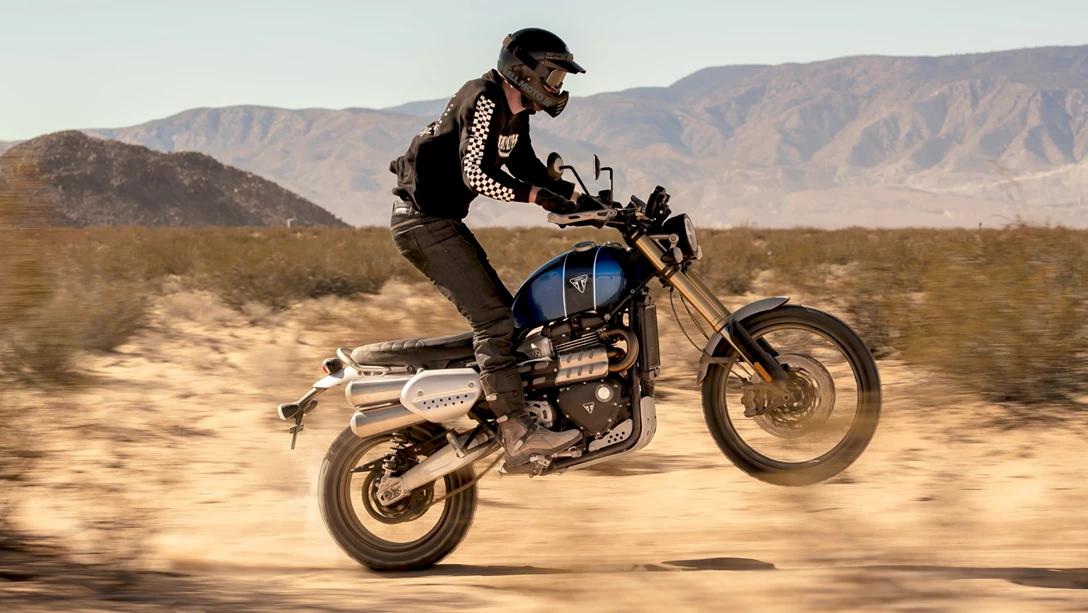 1682658-Scrambler 1200_XE_2019_J2-min.jpg