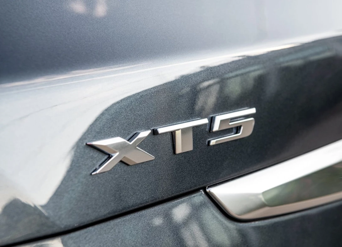 1677313-Cadillac-XT5-2023-11.jpg